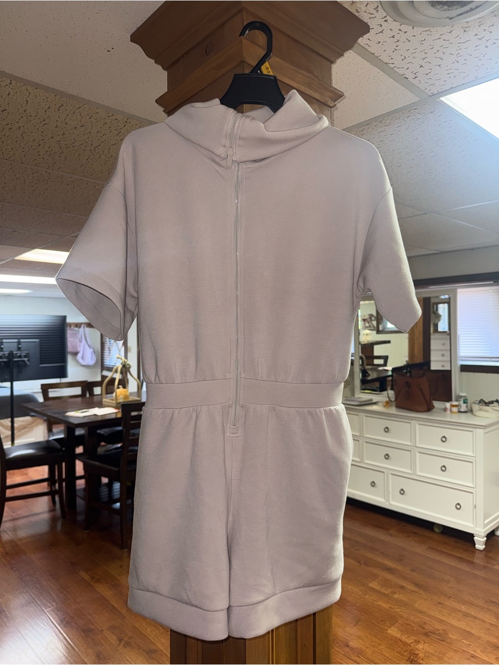 Light Pink Short-Sleeve Romper Jacket